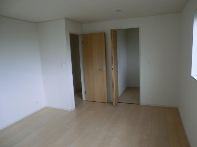 Other introspection. Western style room