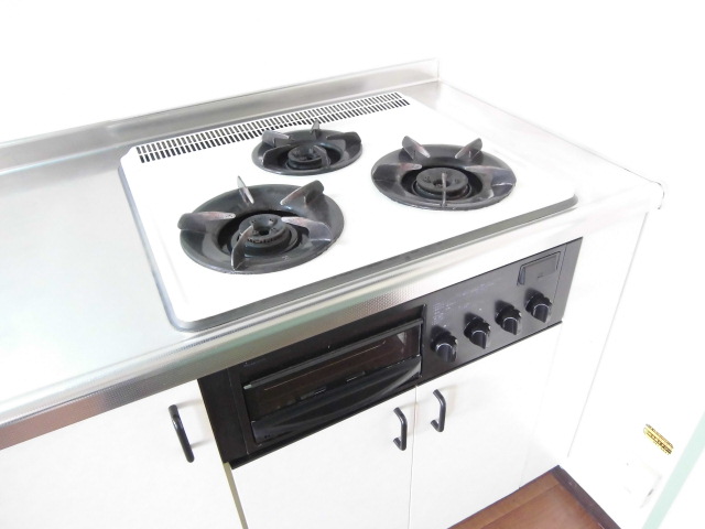 Other. 3-burner stove