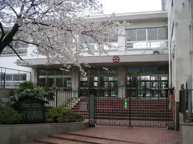 Primary school. Chikushino stand Tsukushi to elementary school 1738m