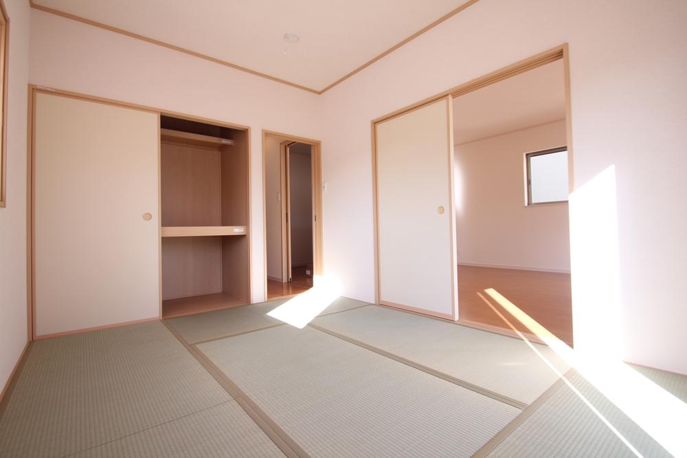 Model house photo. ☆ Image is a photograph at the time of completion ☆