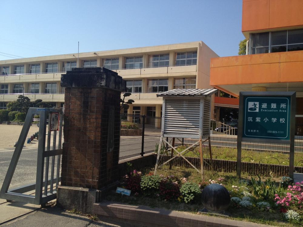 Primary school. Chikushino stand Tsukushi to elementary school 1846m