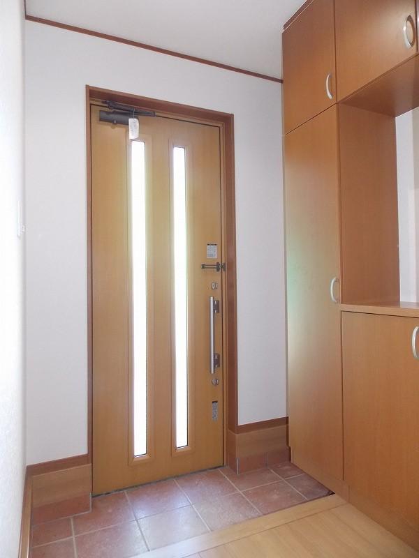 Entrance. Storage capacity is rich shoes cloak (^_^) from sandals to boots / You Katazuki entrance around the neat (* ^ _ ^ *)