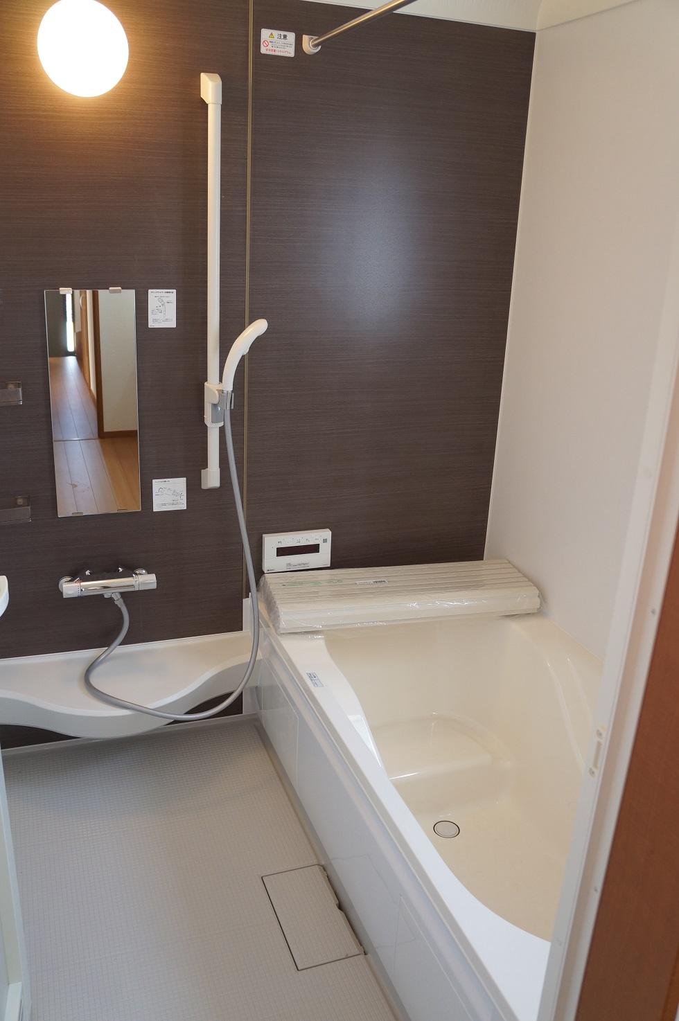 Same specifications photo (bathroom). (1 Building) same specification