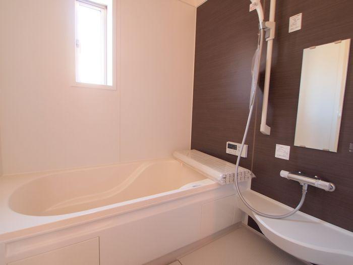 Bathroom. It is the same specifications of the same construction company