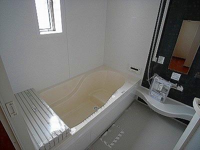 Bathroom. ※ The photograph is a property of the same manufacturer and construction.