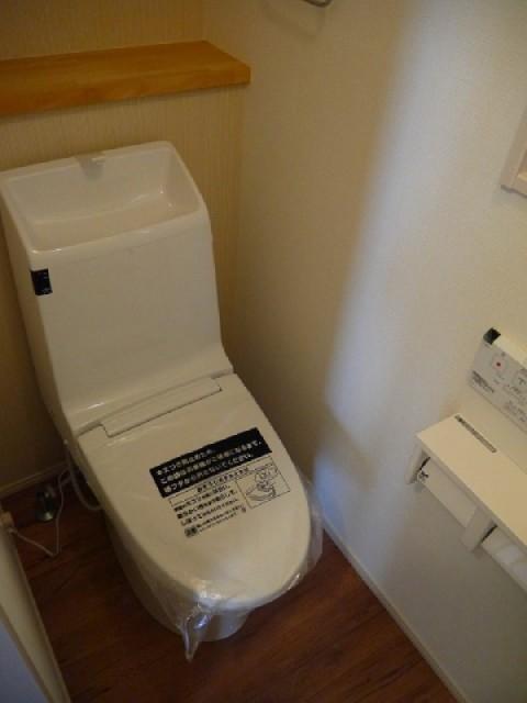 Toilet. Bidet with heating toilet seat