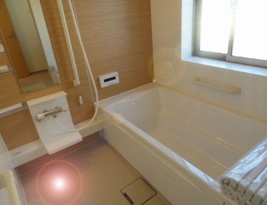 Bathroom.  ☆ Image is a photograph at the time of completion ☆