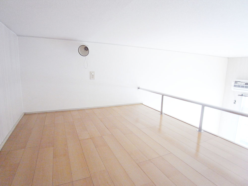 Other room space. Loft 2