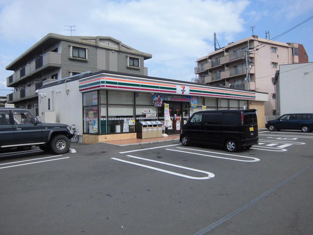 Convenience store. 575m to Seven-Eleven Dazaifu Yoshimatsu shop