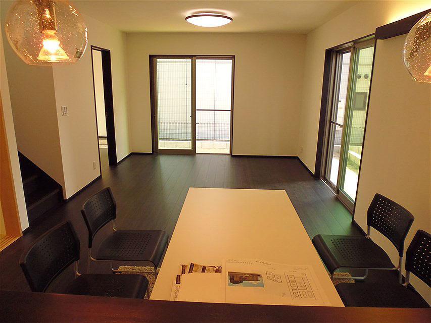 Living. Bright and wide over have living