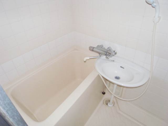 Bath. Rectangular bathtub of the type that put off the foot