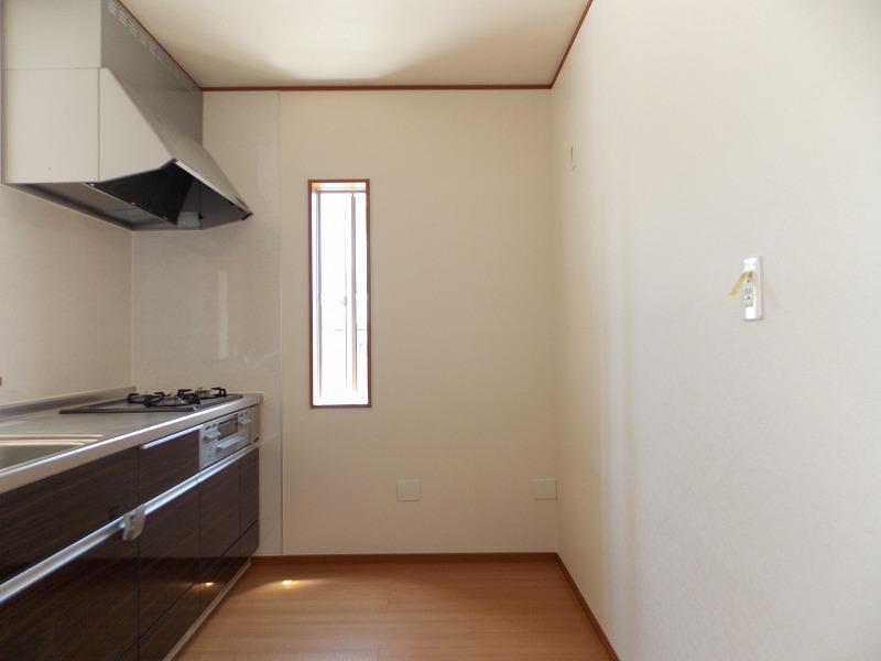 Same specifications photo (kitchen). Is an independent type of kitchen (^_^) /  Ya sound of water to be worried about, smoke ・ Oil dirt will reduce the reach to other rooms! It is recommended to further wife how you want to protect the privacy of the kitchen space (* ^ _ ^ *)