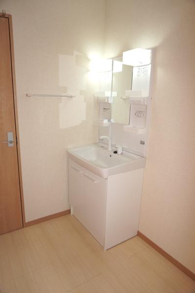 Same specifications photos (Other introspection)