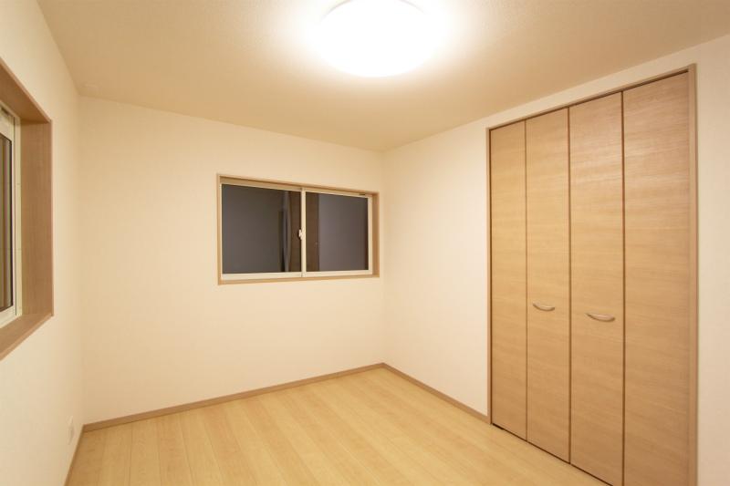 Non-living room. Same specifications Photos