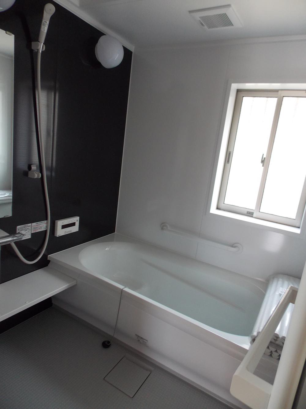 Bathroom. Indoor (12 May 2013) Shooting