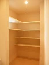 Receipt. There are also both spacious housed in housework room to pantry! (April 2013) Shooting