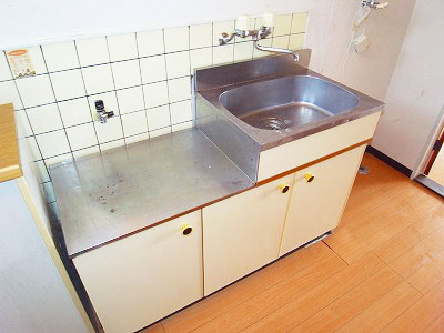 Kitchen. Two-burner gas stove installed Friendly Kitchen