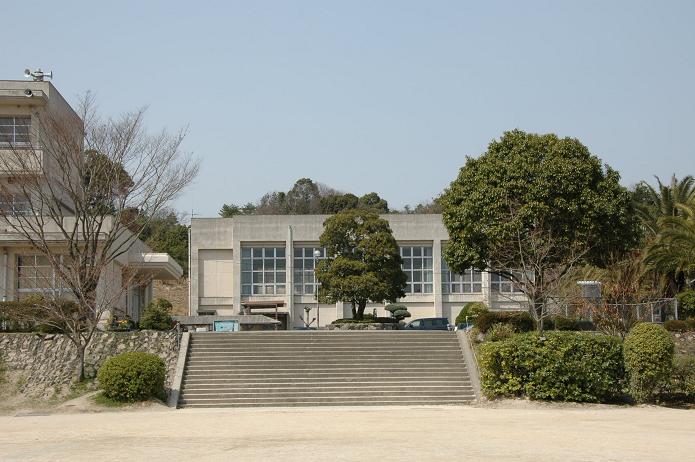Primary school. Kokubu until the elementary school (elementary school) 781m