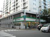 Supermarket. It is very convenient in the 240m 24 hours a day until the Sunny Akasaka