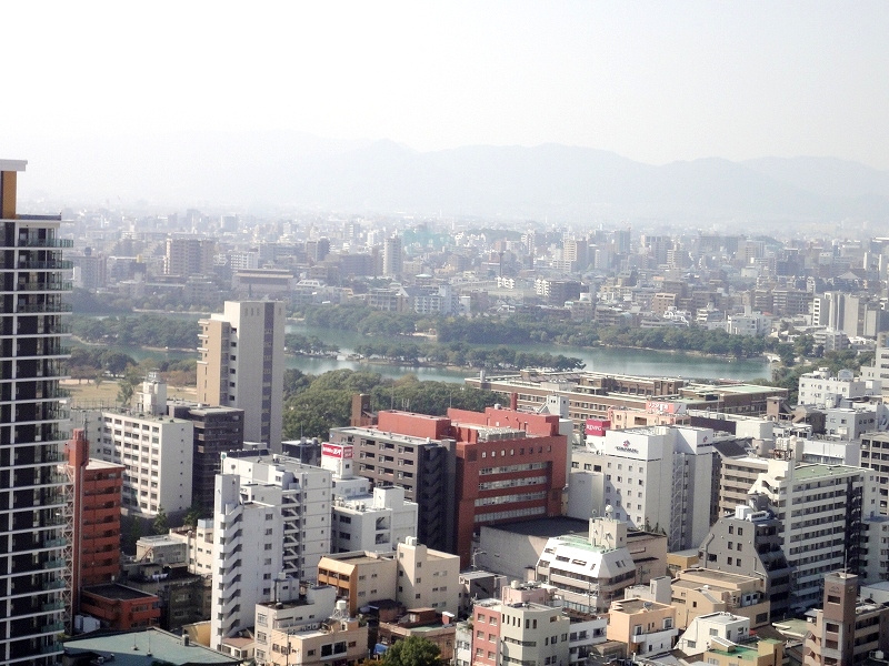 park. 609m to Ohori Park (park)