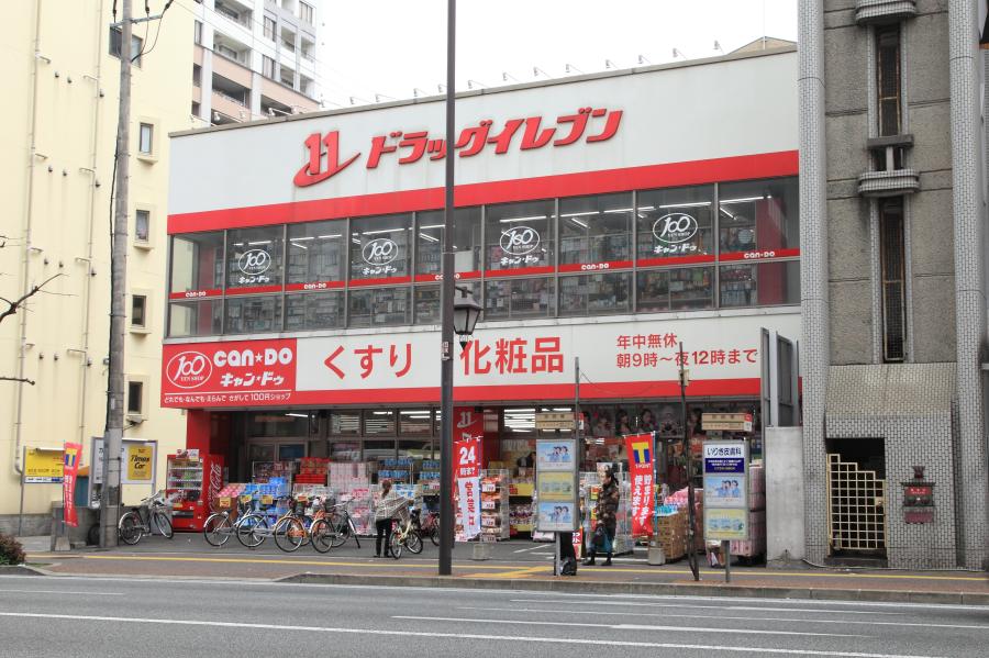 Convenience store. Seven-Eleven Fukuoka Ropponmatsu store up (convenience store) 162m