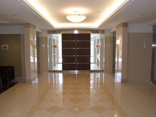 Features of the building.  [Entrance lobby] Spacious space, such as the hotel lobby