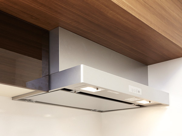 Kitchen.  [Wide Slim sirocco fan] Oily smoke collecting force by the effect of fluorine coating current plate also cleaning properties were also up. It is the range hood of the slim design that employs a clogging difficult burring filter. (Same specifications)