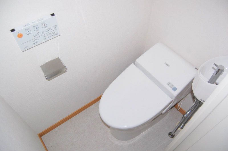 Toilet. It will be another of the floor plan of the same property