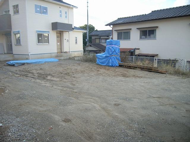 Local land photo. Residential land with building conditions