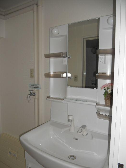 Wash basin, toilet. of course ・ ・ Shampoo is Dresser.