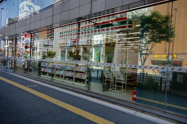 Convenience store. Seven-Eleven Fukuoka Takasago 1-chome to (convenience store) 179m