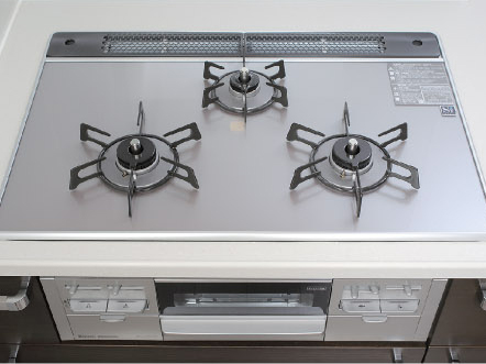 Kitchen.  [Wide-size gas stove] Wide top plate of 750mm that you can use a large pot at the same time. Grill and with a temperature control function that can both sides grilled without water. Also, Glass top made of Germany shot Inc. is the ease attractive of cleaning.