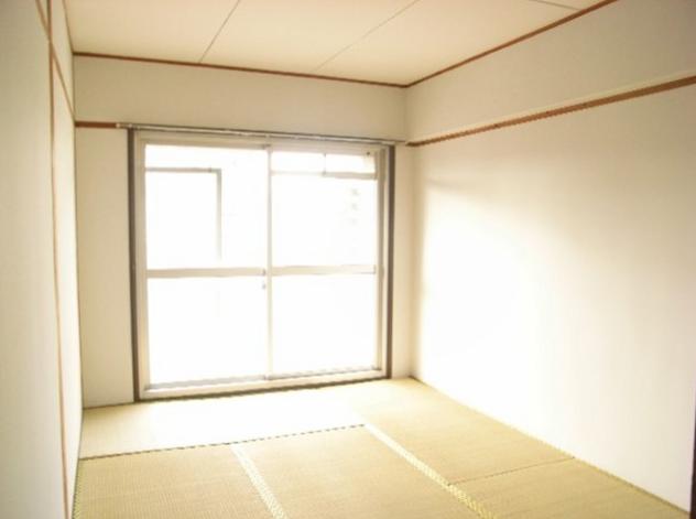 Living and room. It helped to bright Japanese-style room