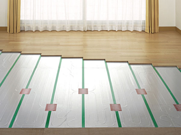 Other.  [Hot water floor heating] living ・ Under the floor of the dining, Standard equipped with a hot water floor heating. Friendly heating that does not pollute the indoor air. (Same specifications)