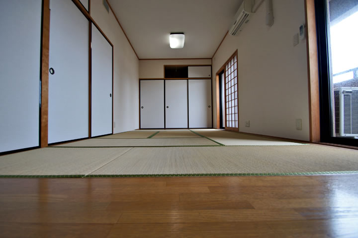 Living and room. Room (Japanese-style room 12 quires)