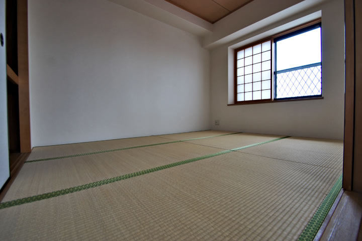 Living and room. Room (Japanese-style room 6 quires)