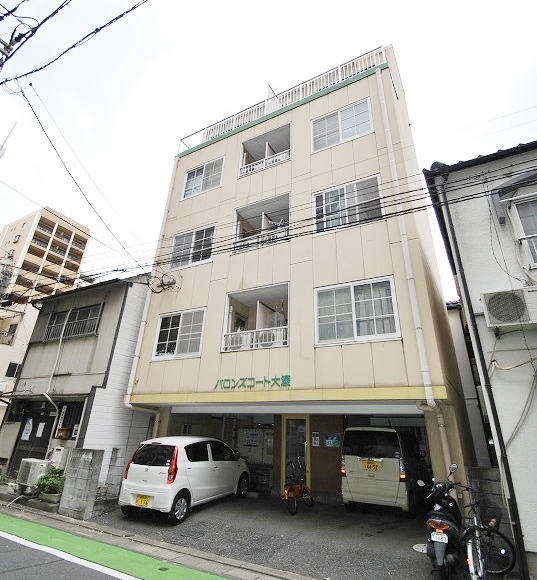 Other. 3-minute walk to Ohori Park Station in appearance Mansion Type