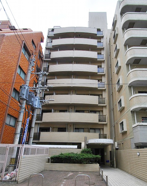 Building appearance. Popular areas of a 5-minute walk to Ohori Park