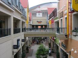 Shopping centre. 691m until the Hawks Town Mall (shopping center)