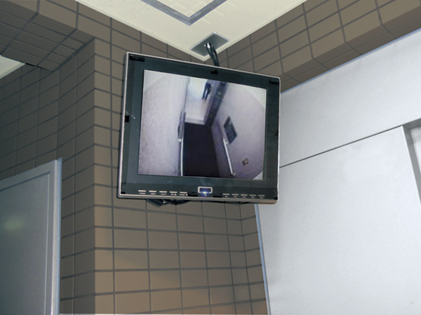 Security.  [Elevator Security Monitor] Install the monitor to display the image in the elevator in the entrance hall. You can check the status in the basket, Suppress crime and mischief. (Same specifications)