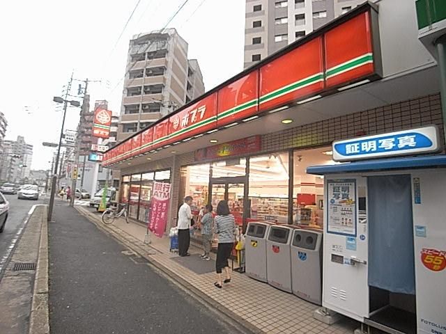 Convenience store. 250m to poplar (convenience store)