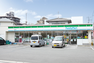 Convenience store. FamilyMart Fukuoka Ozasa store up (convenience store) 730m