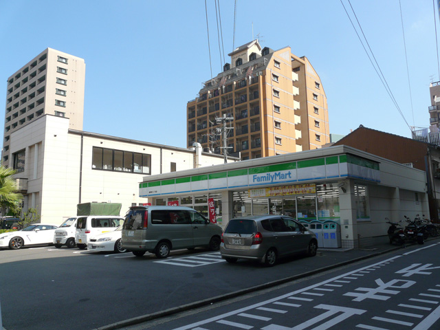 Convenience store. FamilyMart Fukuoka Kiyokawa-chome store up (convenience store) 70m