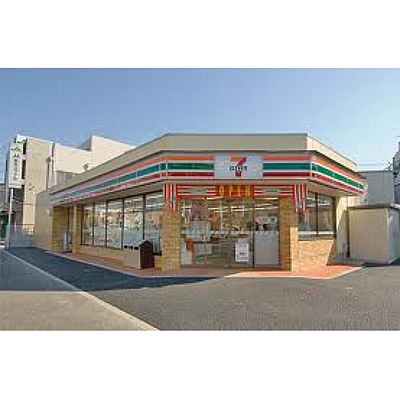 Convenience store. Seven-Eleven Fukuoka Baikoen 2-chome up (convenience store) 404m