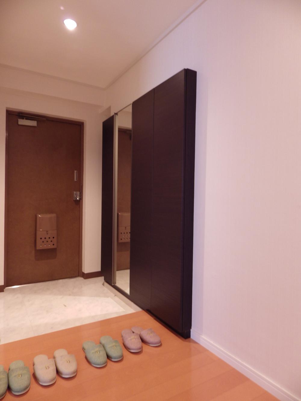 Entrance. Entrance is also a widely storage capacity with shoes BOX