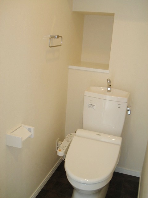 Toilet. With bidet function