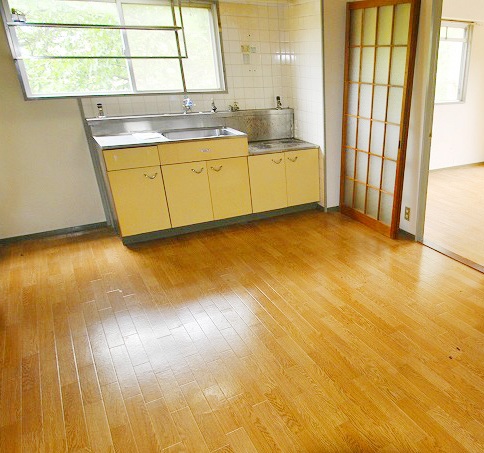 Kitchen. Also it has a small window in the two-burner stove installation Allowed