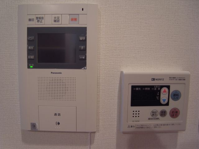 Other Equipment. Interphone with TV ・ Hot water supply