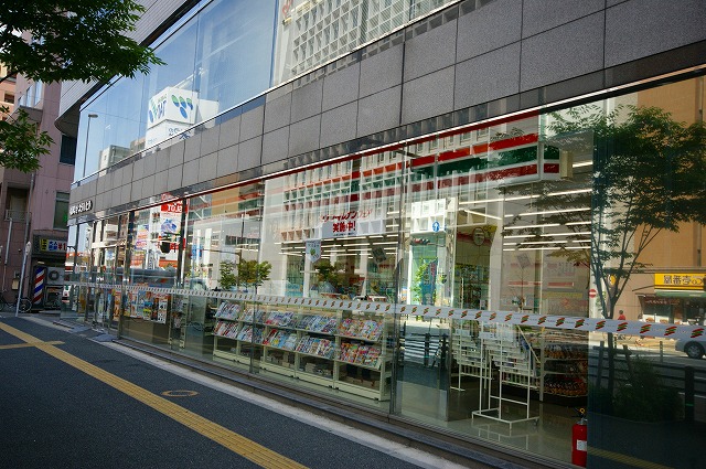 Convenience store. Seven-Eleven Fukuoka Takasago 1-chome to (convenience store) 81m