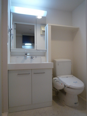 Living and room. Wash ・ toilet